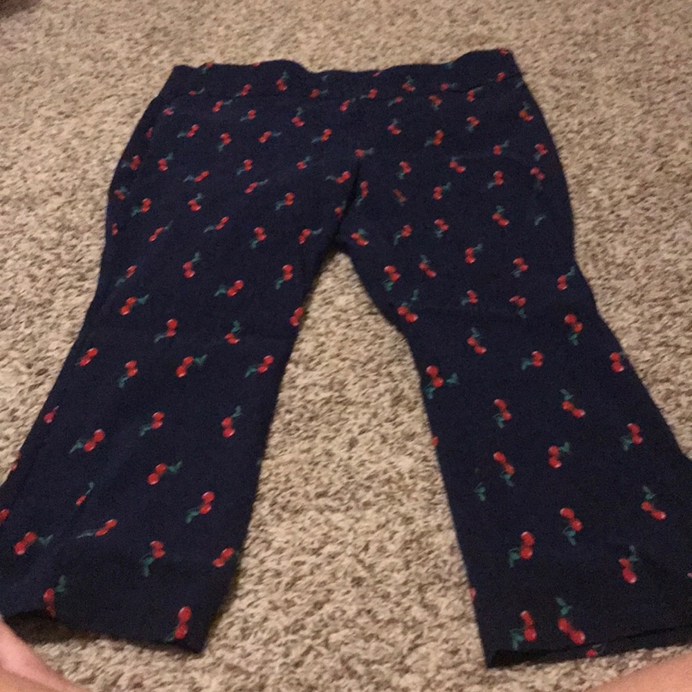 Capri pants